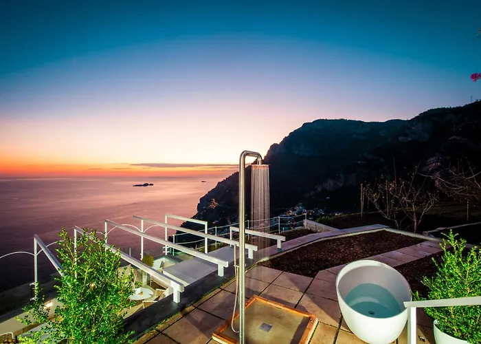 Villa La Tagliata Spectacular Jacuzzi Tub Amazing View And Private Parking Garage Positano